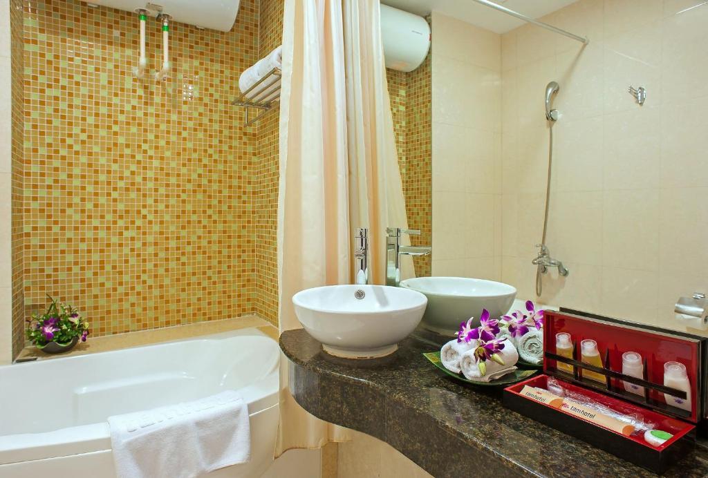 Hotel Tam 3*